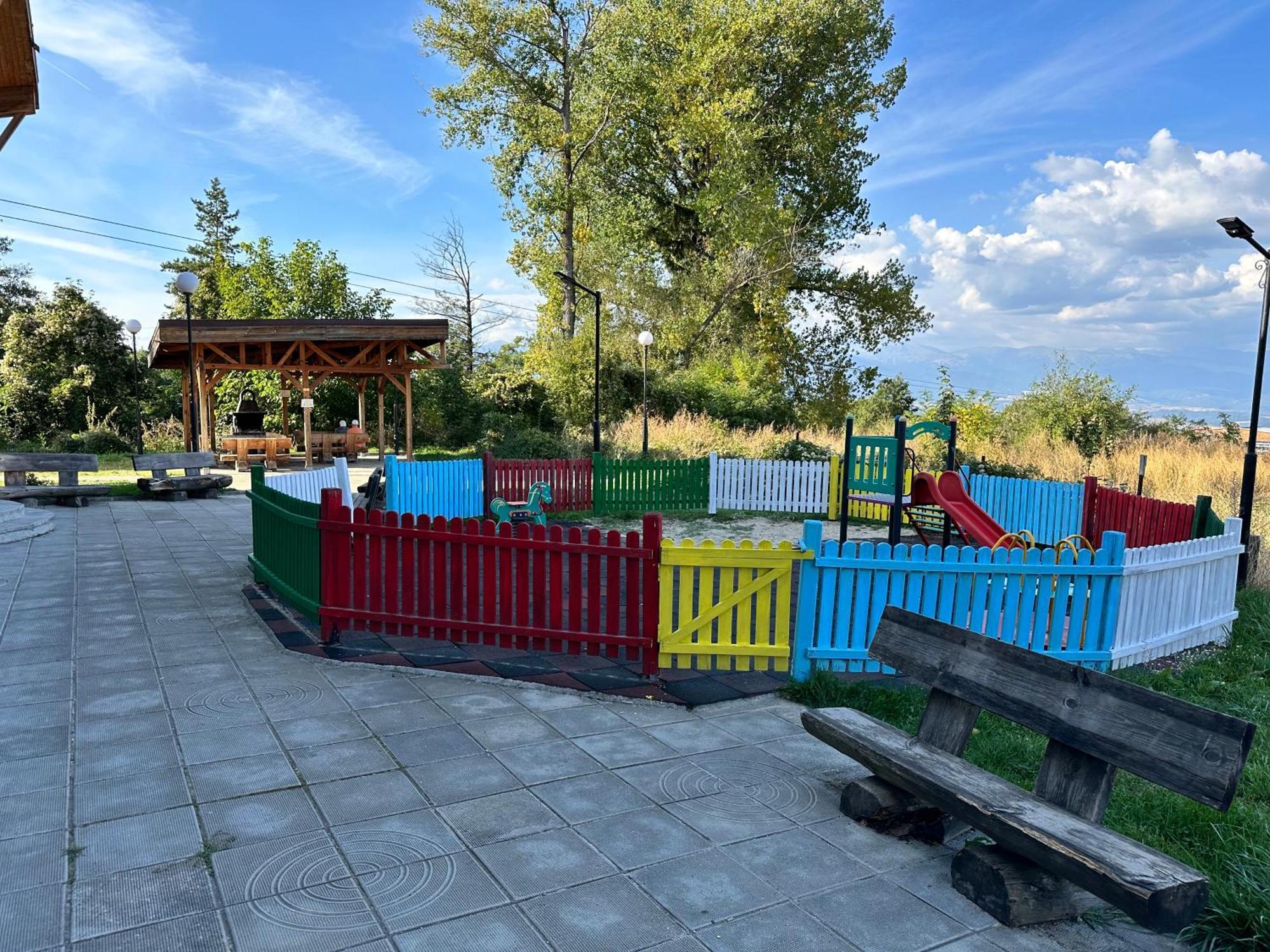 Ramada 2 - Apartment Bansko Exteriör bild